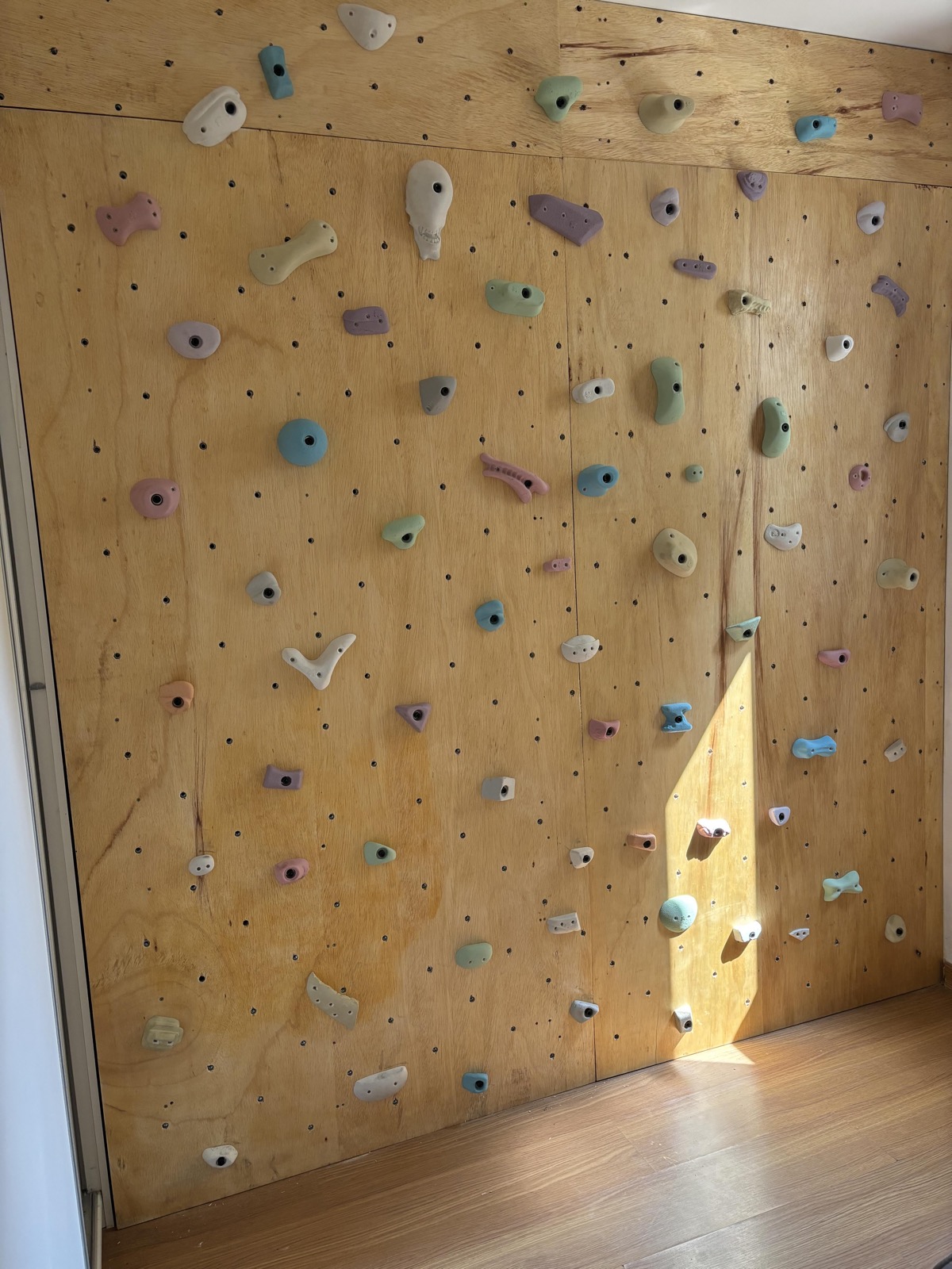 Indoor climbing wall